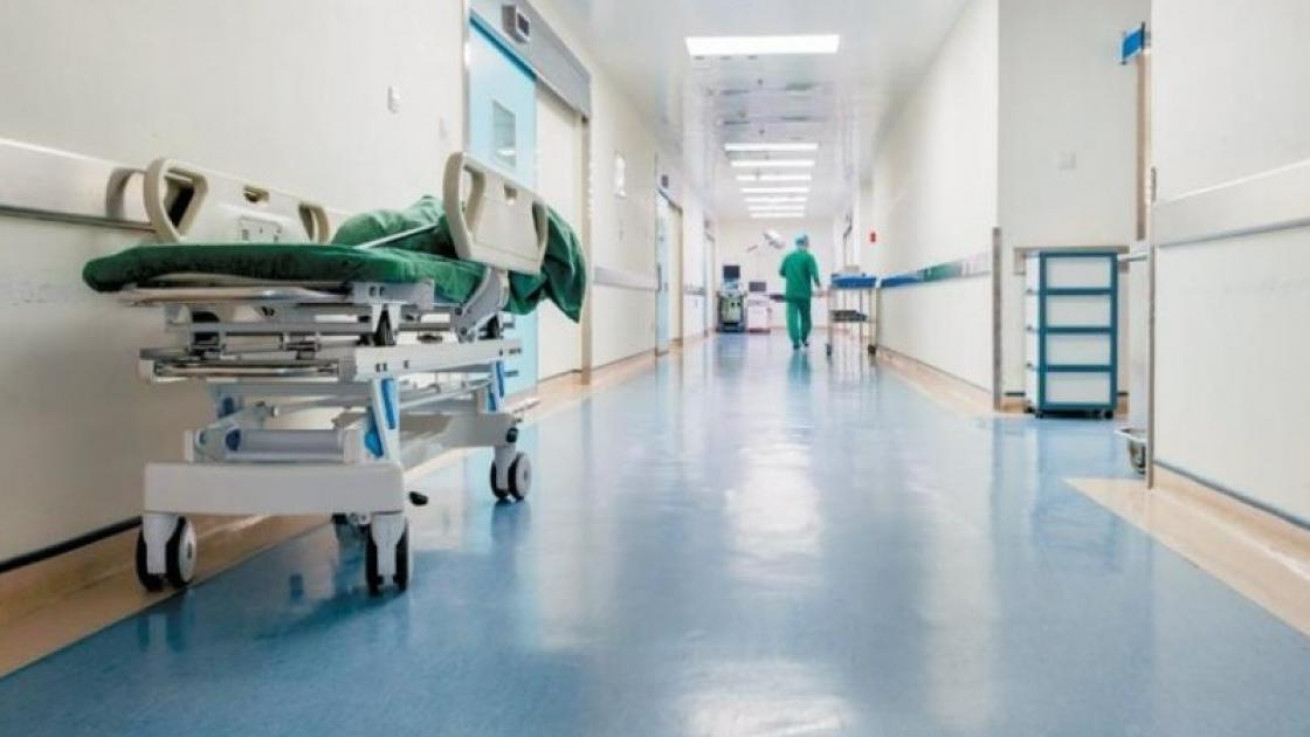 Ο ΟΚΥπΥ βάζει στο τραπέζι το ενδεχόμενο παράτασης της κρατικής χορηγίας στα νοσοκομεία – Τι απαντά το Υπουργείο Υγείας