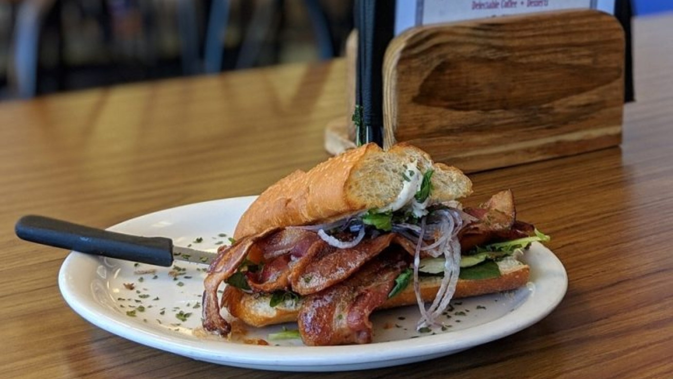 Εκτοξεύθηκε η τιμή του μπέικον στις ΗΠΑ - Επηρεάζεται δημοφιλές σάντουιτς στην Καλιφόρνια