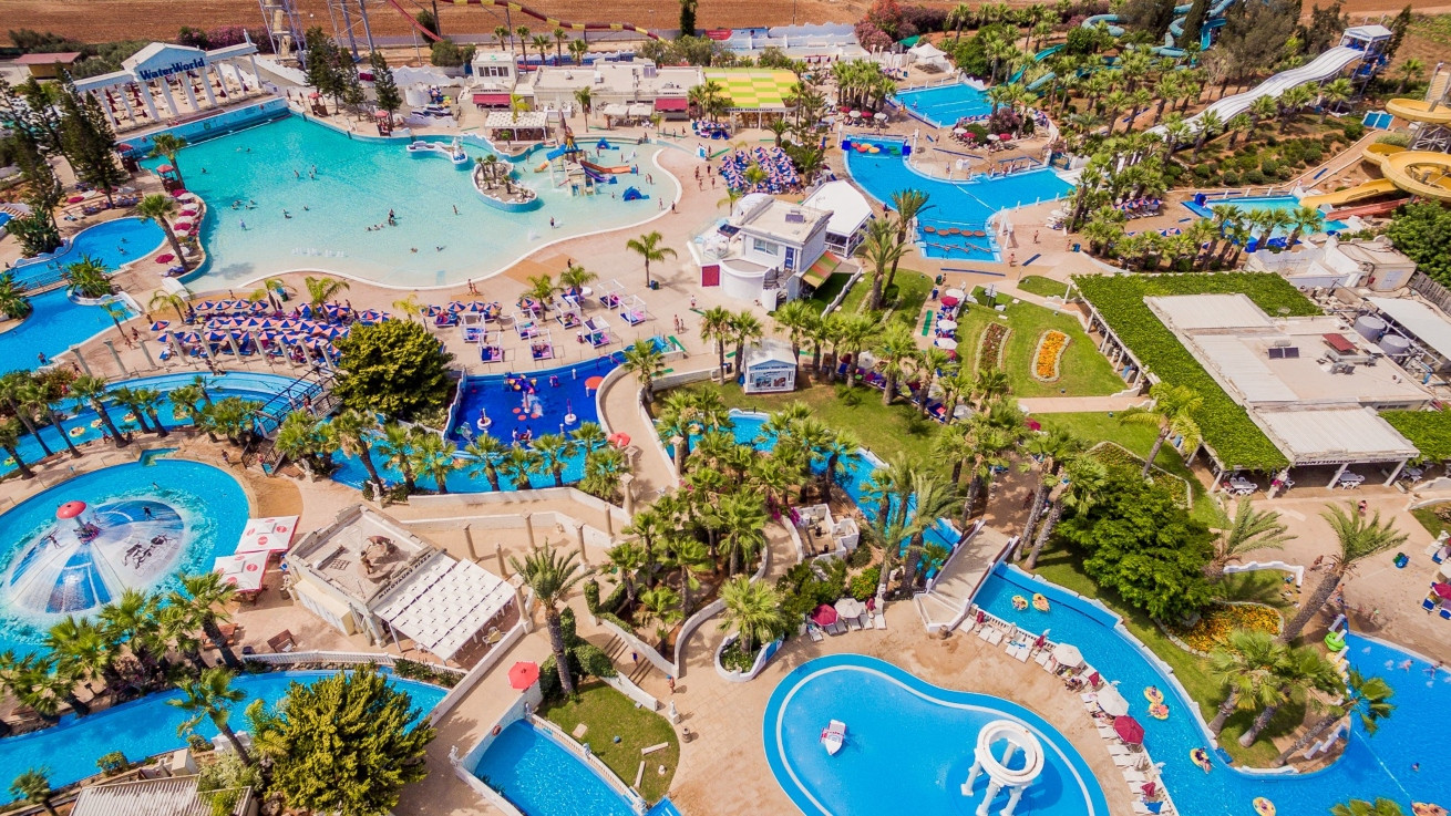 Το WaterWorld WaterPark στην Αγία Νάπα επιστρέφει από τις 24 Απριλίου!