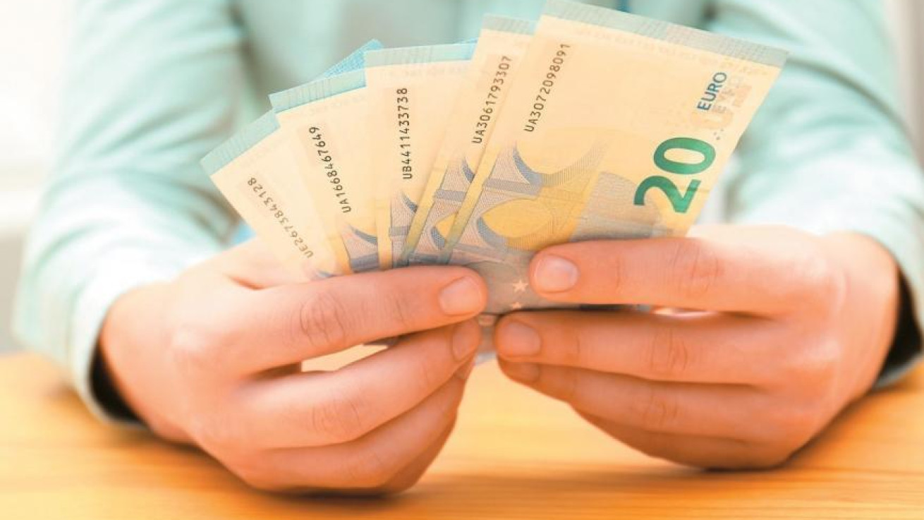 Αυξήσεις μισθών 1,25% από 1η Ιανουαρίου για όσους λαμβάνουν ΑΤΑ