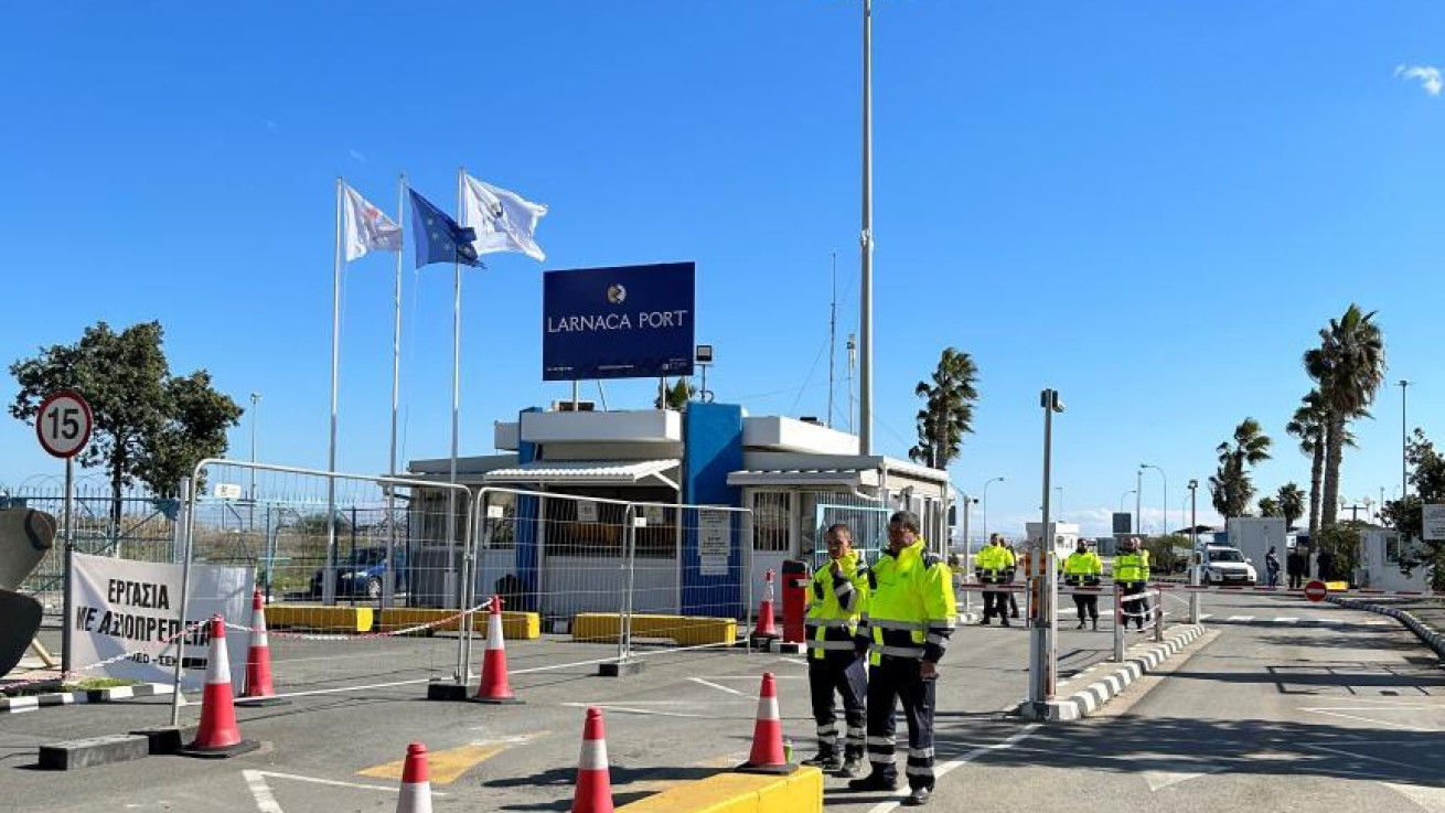 Προειδοποιητική 24ωρη απεργία μηχανοδηγών στο λιμάνι Λάρνακας