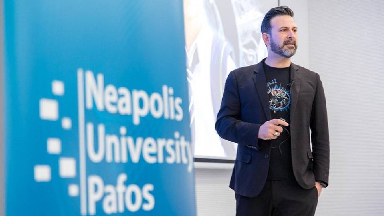 Σάββ. Χατζηχριστοφής:Είναι εφικτό να μάθουμε στα παιδιά πώς να σκέφτονται, όταν χρησιμοποιούν την AI;