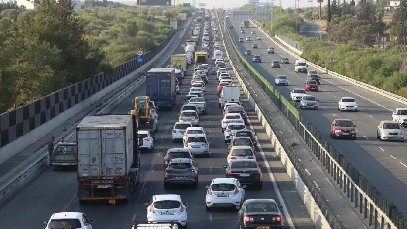 ΣΕΜΗΟ: Απόλυτα νόμιμες οι χρεώσεις για ανακλήσεις σε γκρίζα εισαγόμενα οχήματα