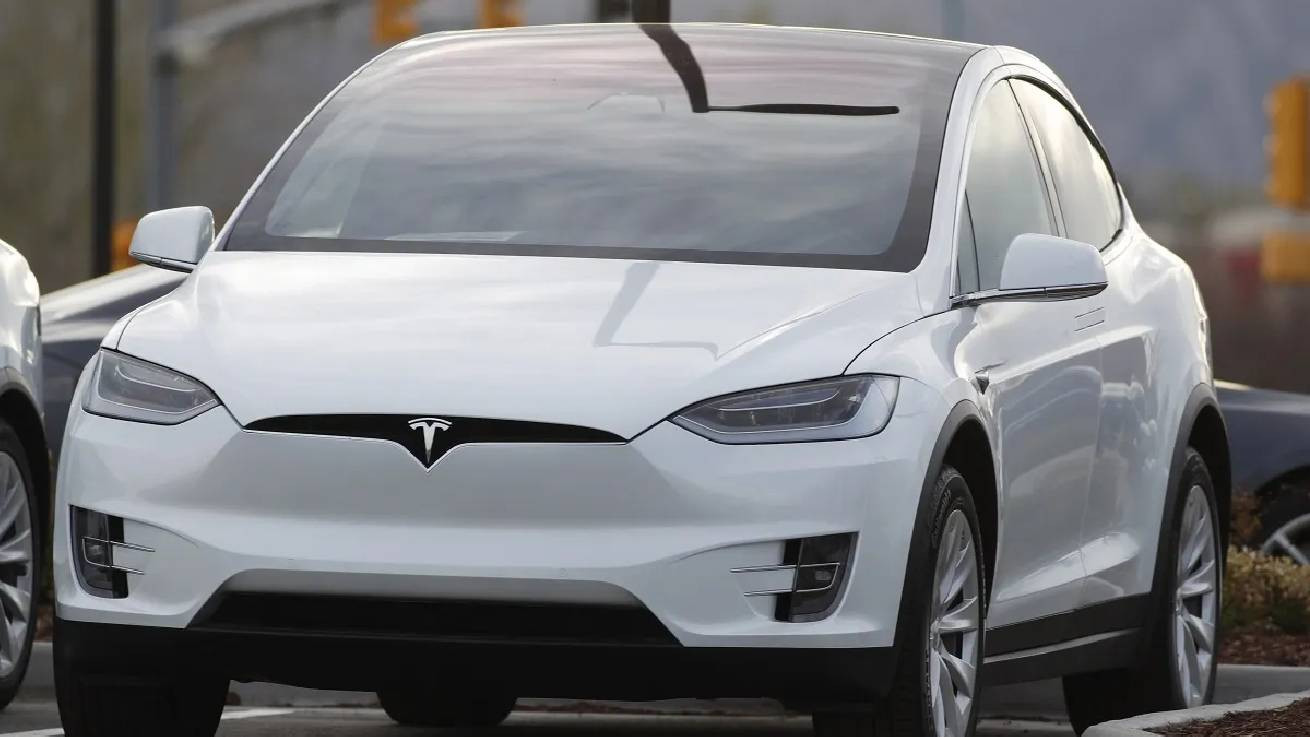 Μείωση πωλήσεων της Tesla στην Ευρώπη τον Μάιο
