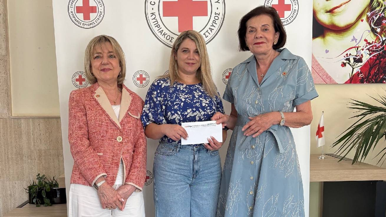Υπεραγορές ΑΛΦΑΜΕΓΑ: Η εκστρατεία  «Ψωνίζεις με καρδιά, προσφέρεις με πράξη!»  ολοκληρώθηκε & η επιταγή αγάπης παραδόθηκε στον Κυπριακό Ερυθρό Σταυρό