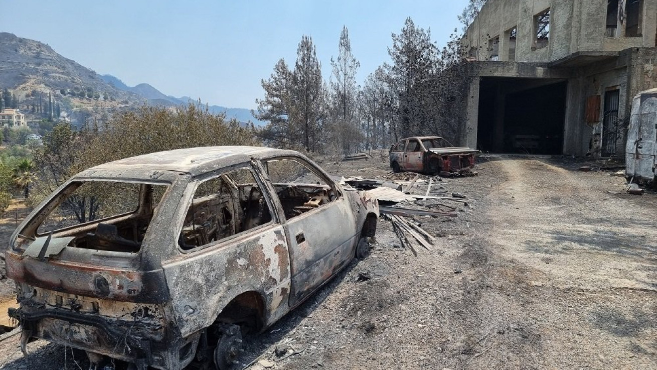 Πυρόπληκτοι: Αρχίζει η οικονομική βοήθεια για ζημιές σε οχήματα και μηχανήματα