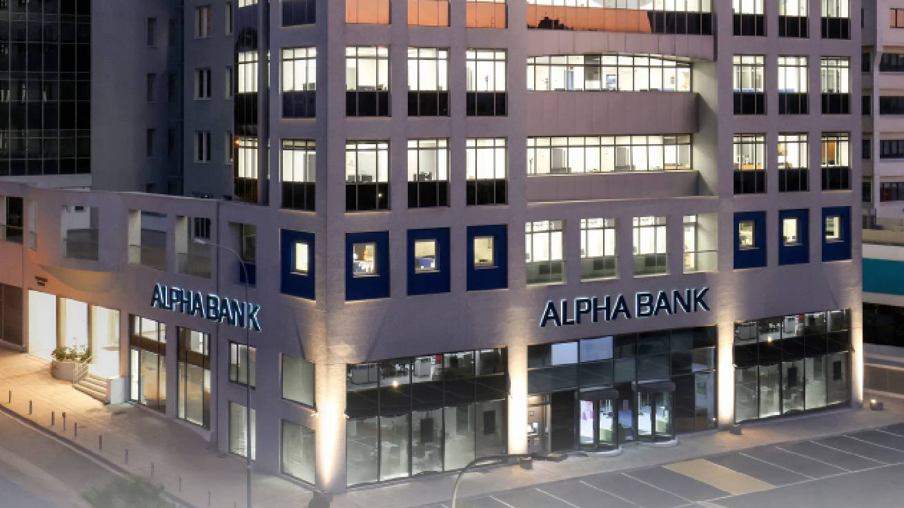 Η Alpha Bank ολοκλήρωσε την απόκτηση των τραπεζικών δραστηριοτήτων της AstroBank στην Κύπρο