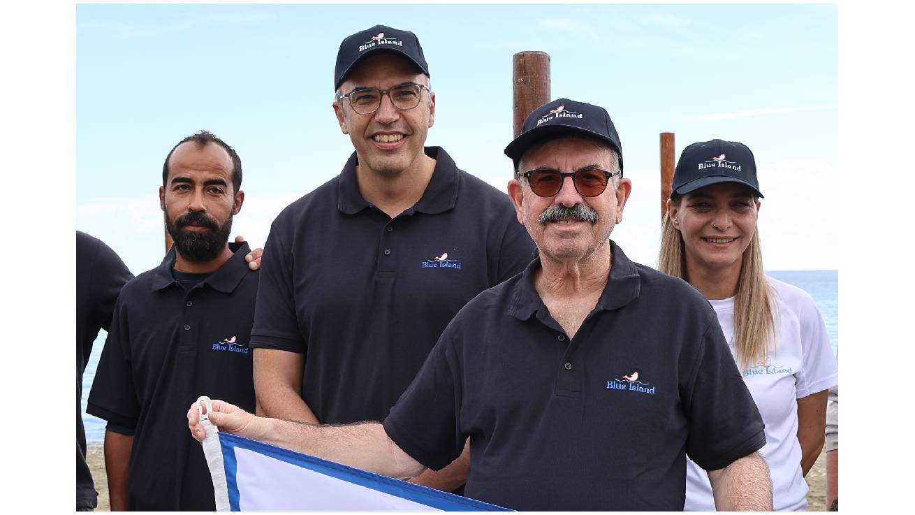 Η Blue Island σε συνεργασία με τη CYMEPA πραγματοποίησαν εθελοντικό καθαρισμό της παραλίας στο Λιμανάκι Ζυγίου