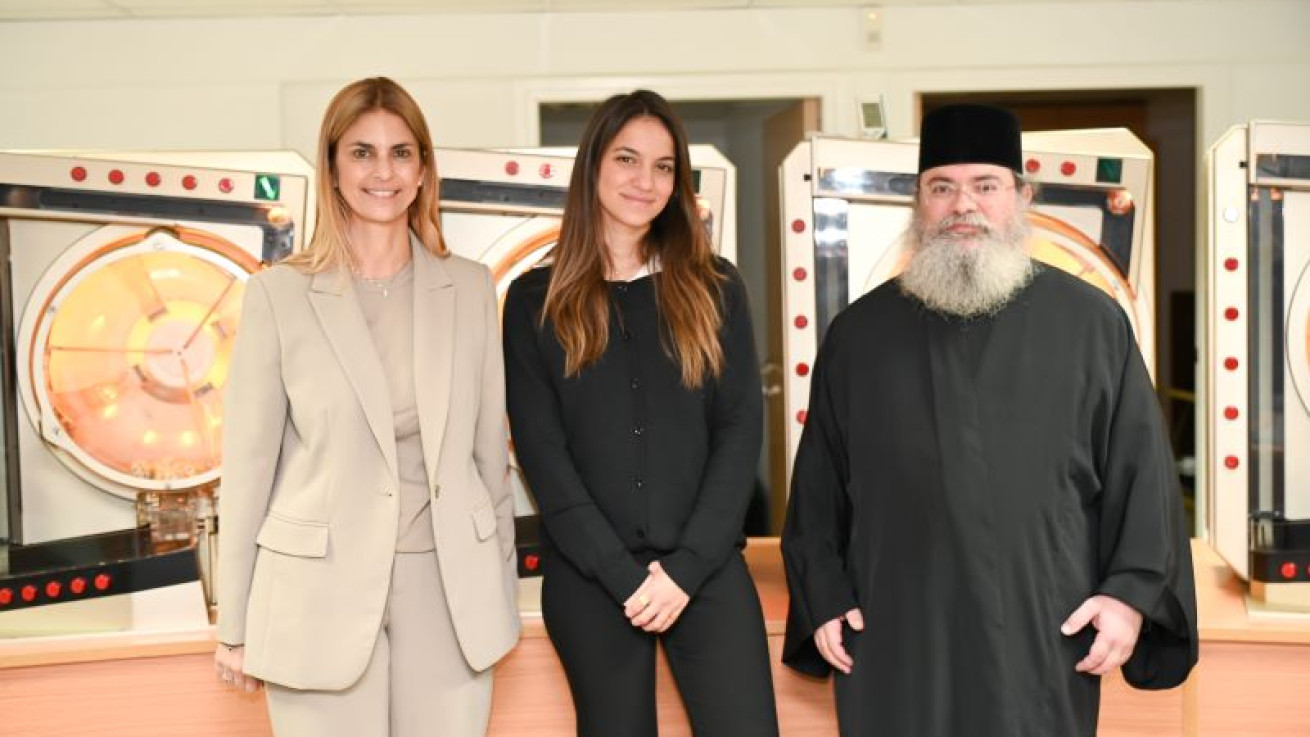 Ένα Renault Symbioz Full Hybrid E-Tech από τον Όμιλο Πηλακούτα  κέρδισε ο τυχερός λαχνός της Αγίας Σκέπης