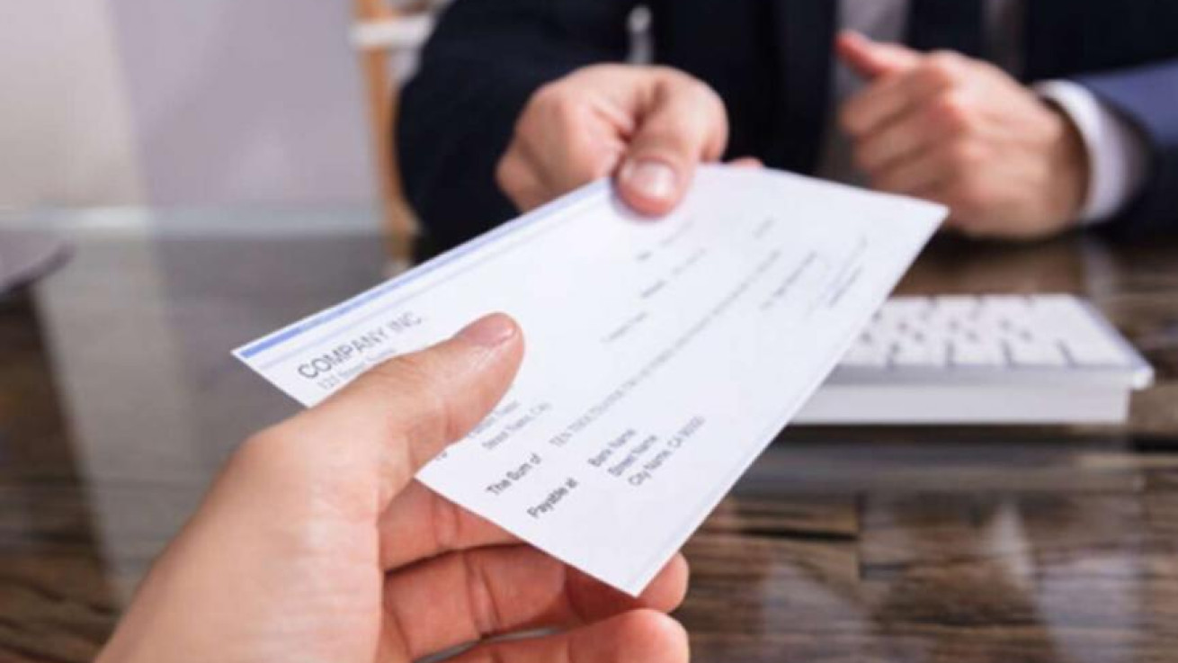 Προσωπικές επιταγές τέλος προς το κράτος