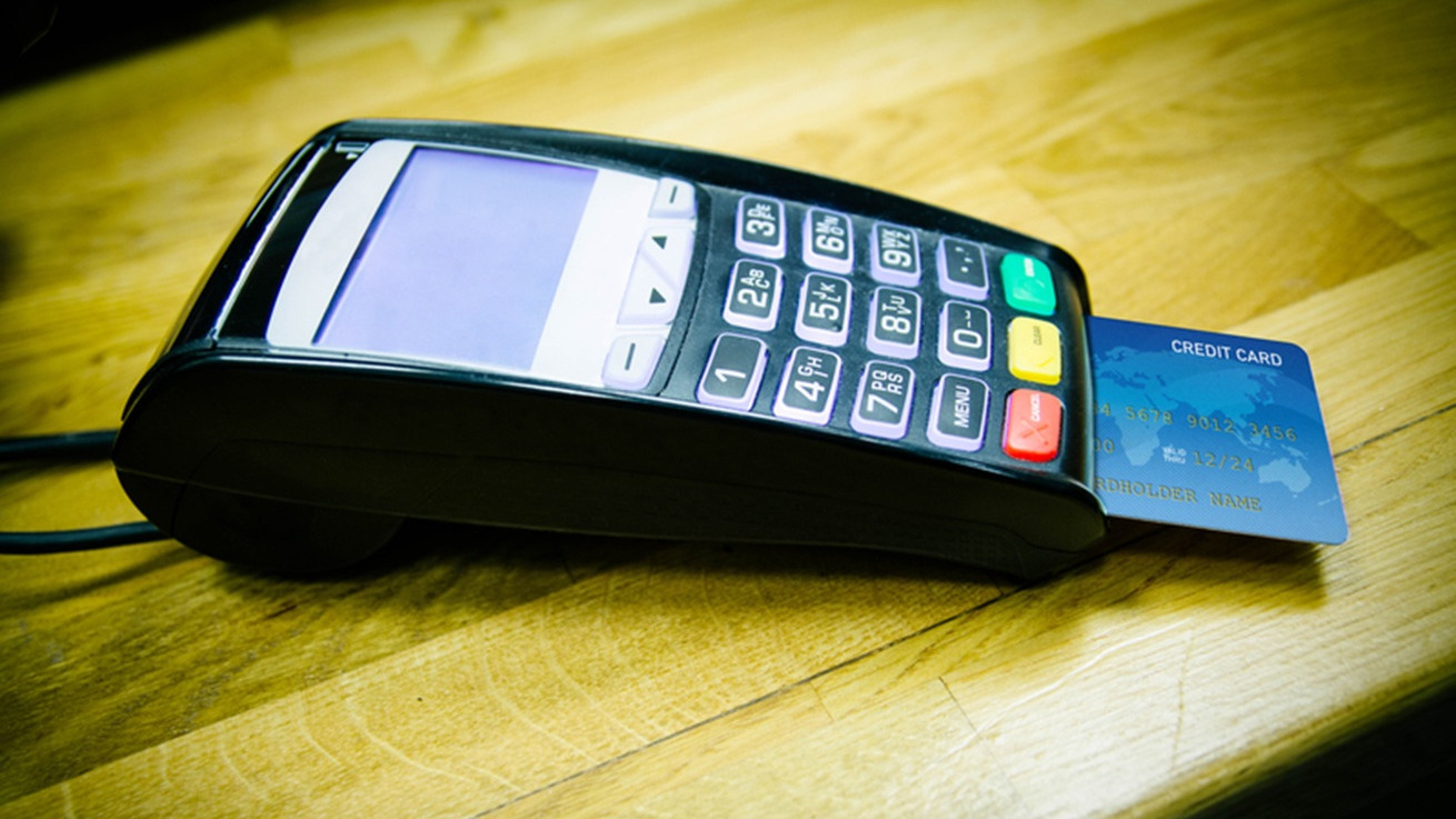 Οι περισσότερες συναλλαγές γίνονται με κάρτες πληρωμών - Δεύτερη στην ευρωζώνη η Κύπρος