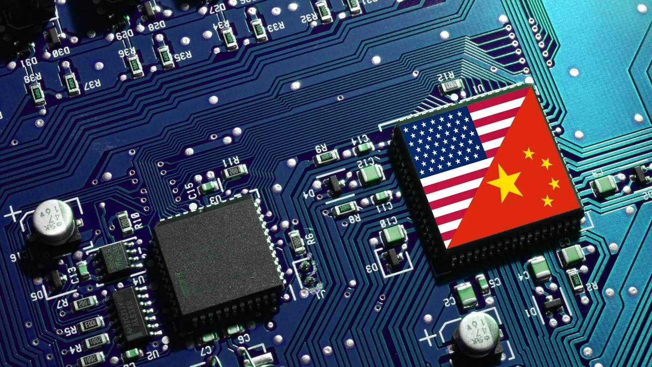 Κινεζική «καταιγίδα» φτηνής τεχνητής νοημοσύνης για την επικράτηση στην κούρσα του ΑΙ