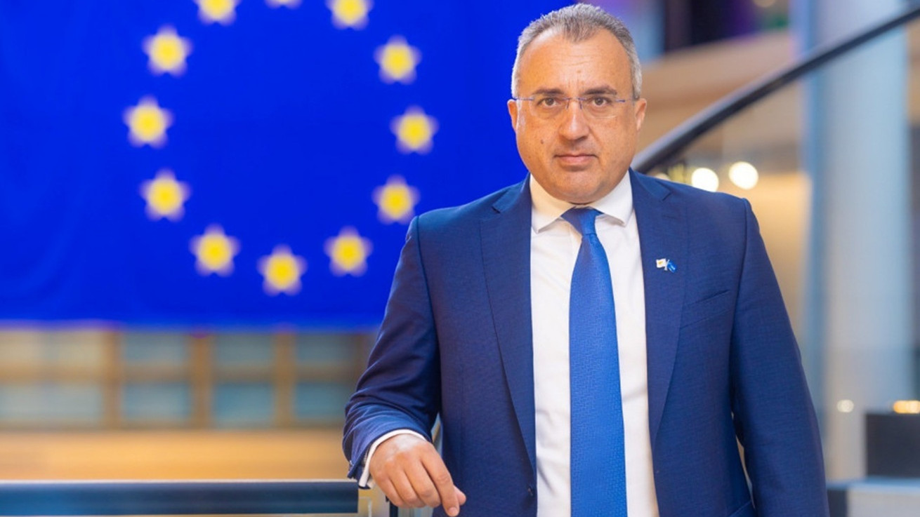 Ανοίγει ο δρόμος για προστασία της πρώτης κατοικίας με πρόταση Χατζηπαντέλα