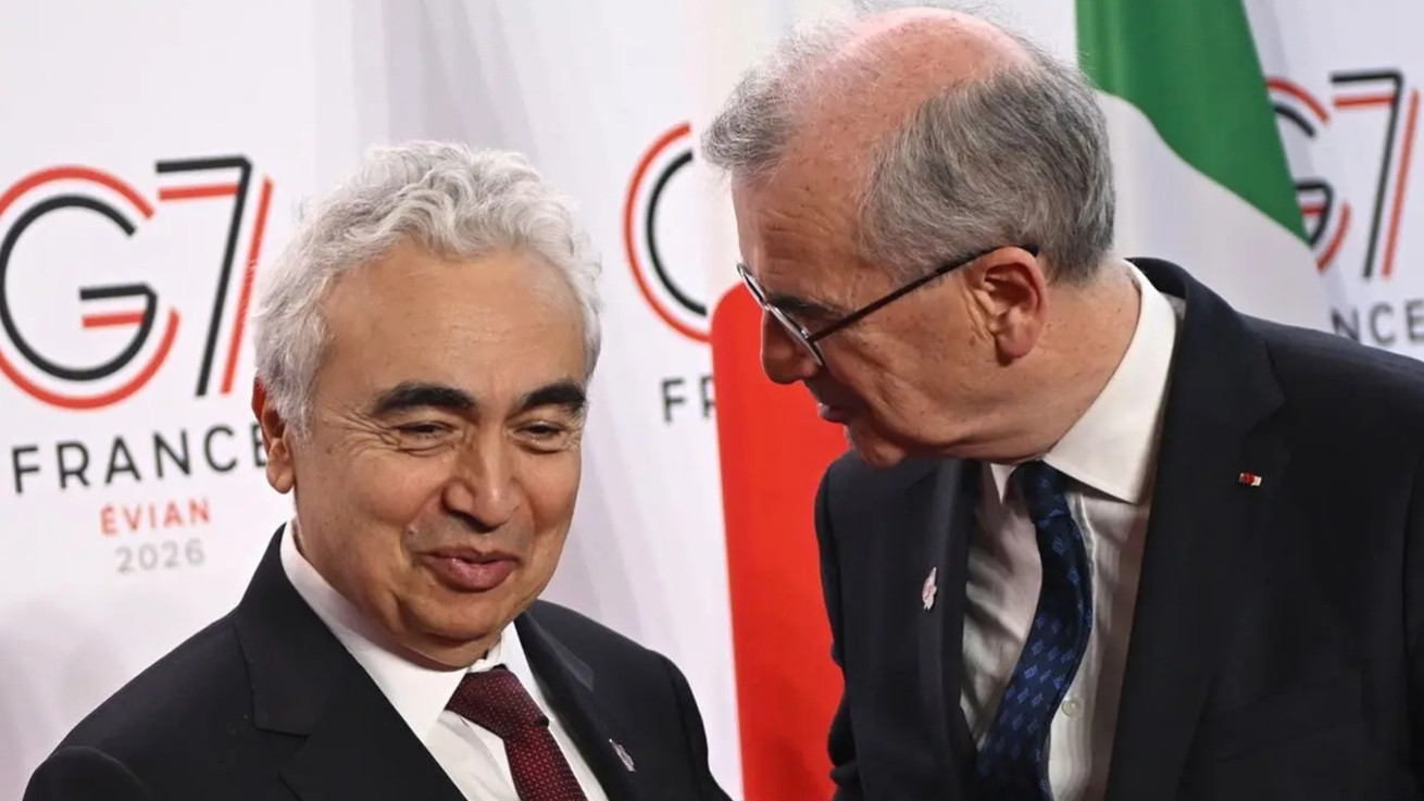 ΙΕΑ: Τα παγκόσμια αποθέματα πετρελαίου εξαντλούνται – Καμπανάκι για τρόφιμα και πληθωρισμό