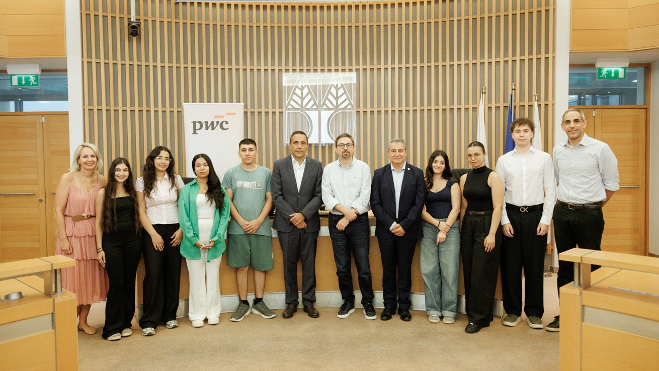 Το PwC Foundation απονέμει για ακόμη μία χρονιά 14 υποτροφίες σε πρωτοετείς φοιτητές του Πανεπιστημίου Κύπρου και του ΤΕΠΑΚ