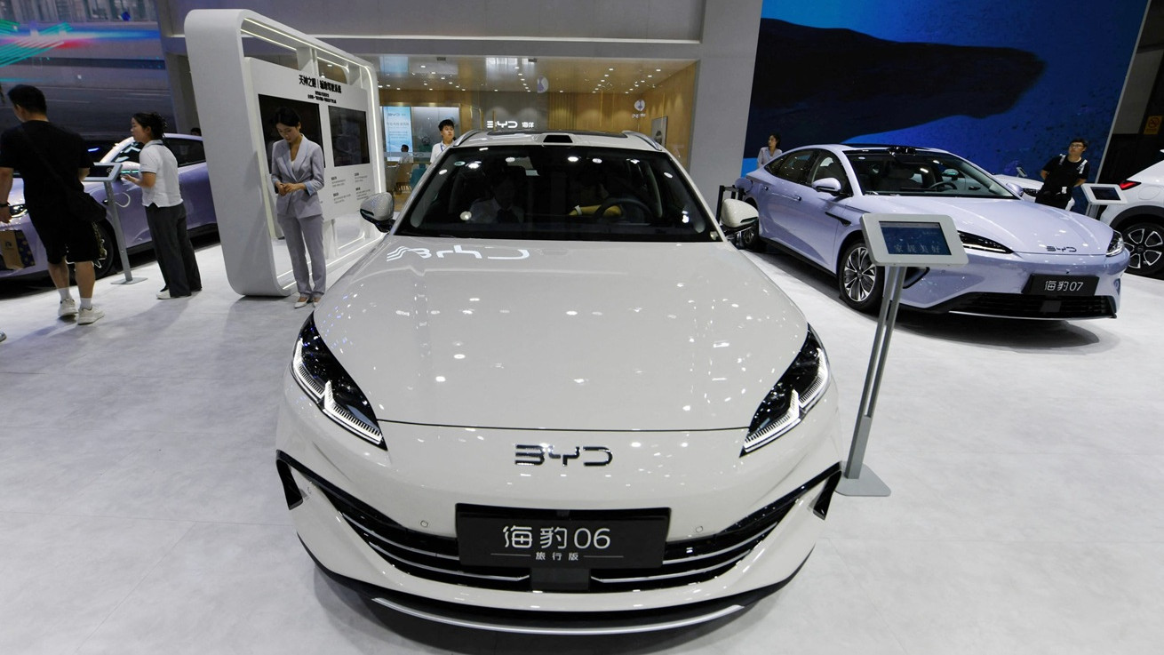 BYD: Μπορεί να εκθρονίσει την Toyota ακόμη και χωρίς την αγορά των ΗΠΑ