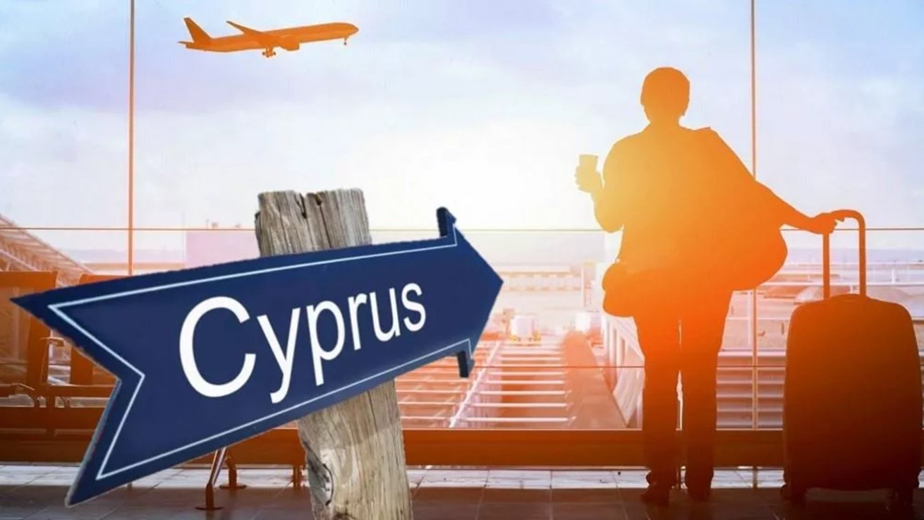 Πλησίασαν τις 100 χιλ. οι πτήσεις από τα αεροδρόμια Λάρνακας - Πάφου το 2025