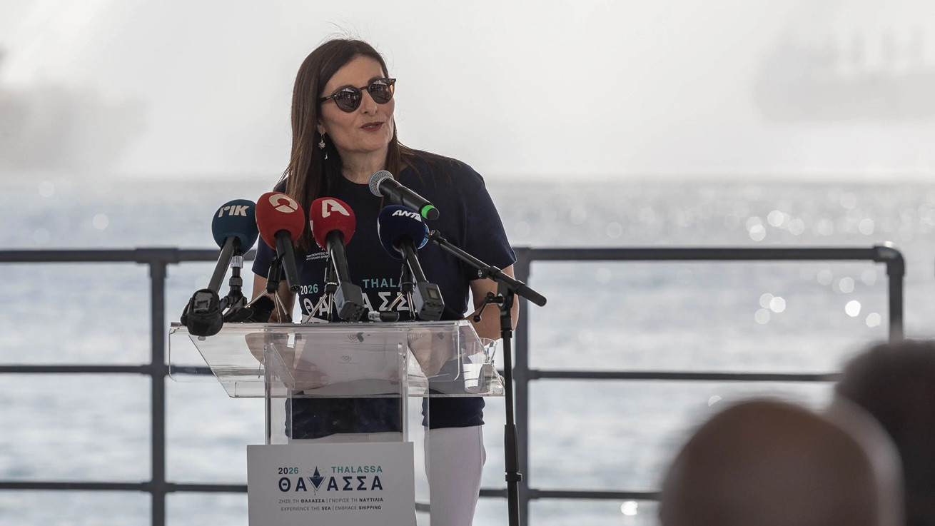 Ευκαιρίες στη θάλασσα και στη στεριά προσφέρει η ναυτιλία, λέει η Μ. Χατζημανώλη