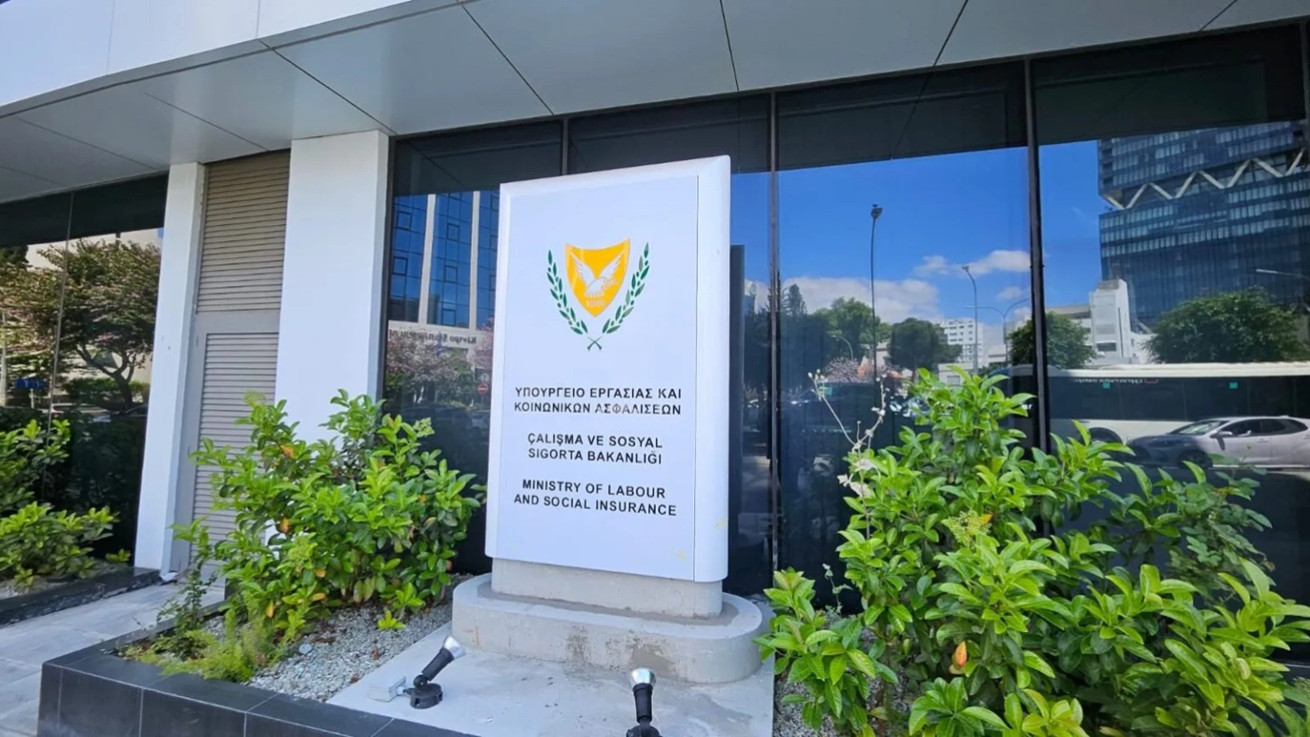 Συνταξιοδοτικό: «Κόφτης» στις εισφορές για μερίσματα – Από τις €68.000 στις €23.000 το όριο