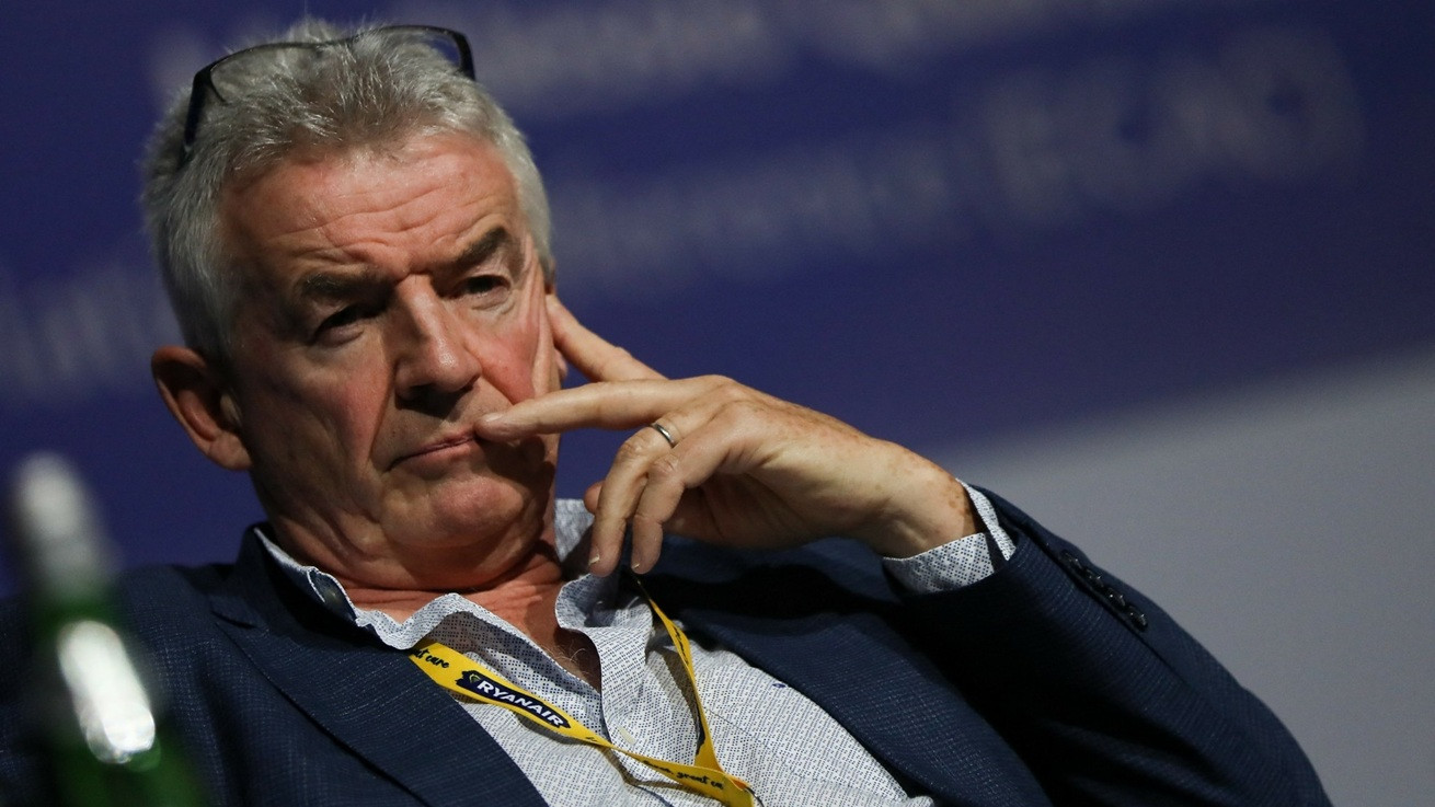 Μάικλ Ο’ Λίρι (Ryanair): Αποκαλεί τη φον ντερ Λάιεν «άχρηστη» και προειδοποιεί για τη μεγαλύτερη αύξηση ναύλων όλων των εποχών