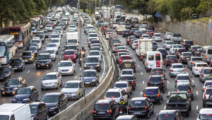 Γιατί ο θόρυβος των οχημάτων επιβαρύνει την υγεία των πολιτών