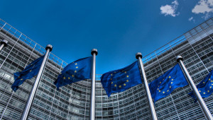 Ευρωπαϊκή Επιτροπή: Έλεγχος των επενδύσεων και των εξαγωγών