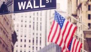 Νευρικότητα και οριακές διακυμάνσεις στη Wall Street