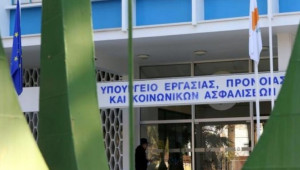 Περίπου 1200-1500 κλήσεις στο 1450 καθημερινά