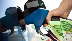 Τις επόμενες μέρες η απόφαση για συνέχιση ή μη του μειωμένου φόρου κατανάλωσης στα καύσιμα