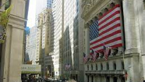 Σημαντικές απώλειες στη Wall Street – Νέο sell-off στις μικρές τράπεζες
