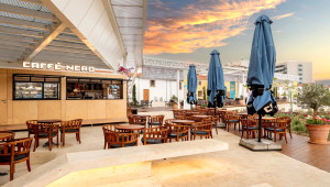 Νέο Caffè Nero στην πλατεία Ζουχούρι