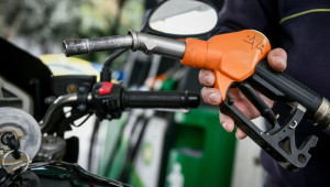 Στο στάδιο προβληματισμού για τα αντισταθμιστικά για καύσιμα, λέει ο Κεραυνός