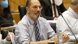 Γενικός Ελεγκτής: Πολιτικό πρόσωπο πίσω από parody account