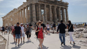 Οι Αμερικανοί διασώζουν φέτος τον ευρωπαϊκό τουρισμό