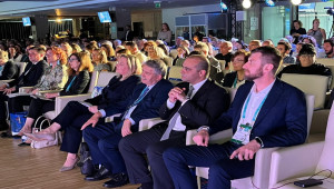 «Απαραίτητη η νόμιμη οικονομική μετανάστευση»