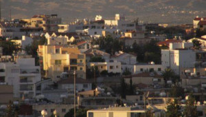 Μειώθηκαν 7,3% στο 8μηνο οι άδειες οικοδομής