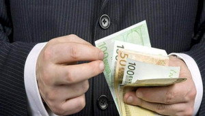 Στατιστική Υπηρεσία: €2.402 οι μέσες ακαθάριστες απολαβές των υπαλλήλων στην Κύπρο