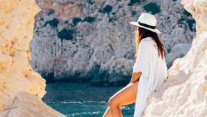 Which: Ελληνικό νησί ο φθηνότερος προορισμός για διακοπές τον Αύγουστο