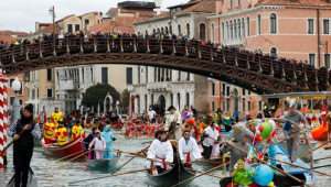 Διχάζει τη Βενετία το χαράτσι στους τουρίστες