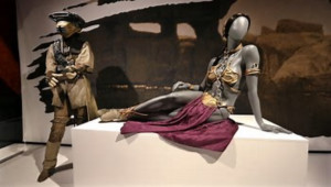 Star Wars: Το θρυλικό χρυσό μπικίνι της πριγκίπισσας Λέια πωλήθηκε σε τιμή ρεκόρ