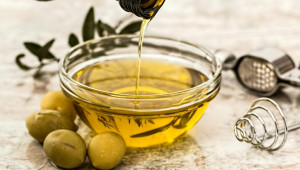 «Φάρμακο» το ελαιόλαδο για τη σκλήρυνση κατά πλάκας
