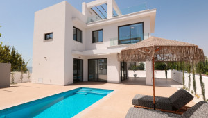 Saint Nicholas Villas: Είκοσι μία κατοικίες υψηλών προδιαγραφών με μίνιμαλ αισθητική στην περιοχή Περνέρα στον Πρωταρά που θα είναι έτοιμες την άνοιξη!