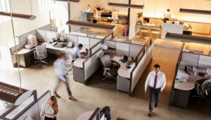 Αυξήθηκαν οι εργαζόμενοι και οι ώρες εργασίας