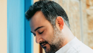 Μόλις έχει κυκλοφορήσει το πρώτο τραγούδι από την προσωπική δισκογραφική δουλειά του Πέτρου Κουλουμή