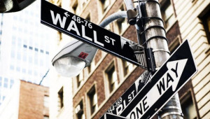 Wall Street: Αισιοδοξία για την επίδραση των πολιτικών Τραμπ