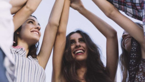 Ιστορική απόφαση: Δικαίωμα ψήφου στα 17 έτη και αυτόματη εγγραφή στους εκλογικούς καταλόγους