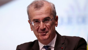 Στο 2% το επιτόκιο της ΕΚΤ μέχρι το καλοκαίρι, λέει ο Φρανσουά Βιλερουά