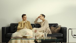 Μια δύναμη που δεν φεύγει ποτέ από τη μόδα! Η Συλλογή «Sisterhood Stories» από την Answear.LAB