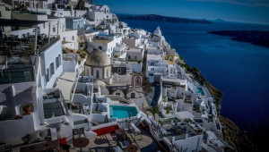 Στην κανονικότητα επιστρέφει η Σαντορίνη – Yποδέχτηκε το πρώτο κρουαζιερόπλοιο