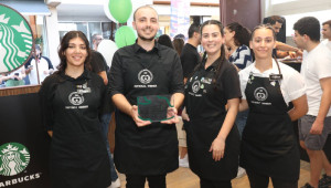 Καλοκαιρινό πάρτι με… γεύση Starbucks στις Φοινικούδες!